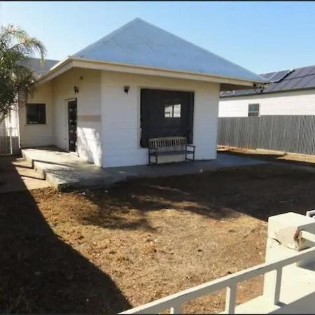 Silver City Oasis Broken Hill Buitenkant foto